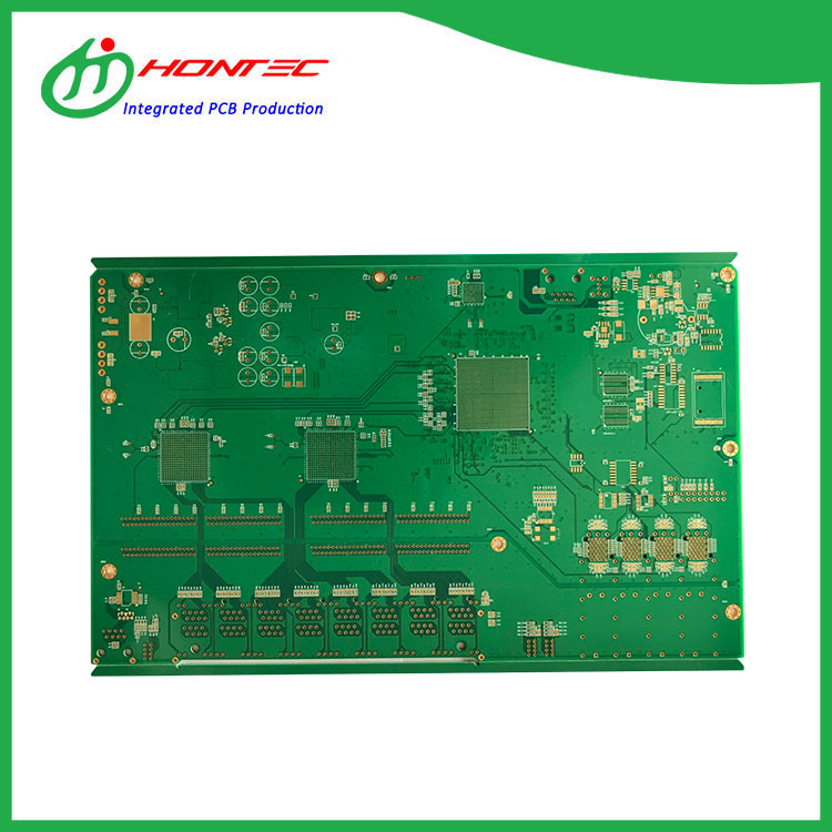 Моделҳои қутбӣ муқовиматро барои PCB-ҳои фасеҳ такмил доданд